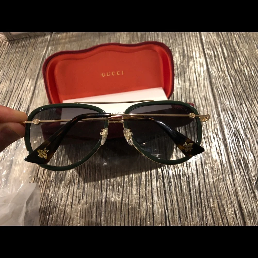 Authentic Gucci gg 0062 sunglasses aviator unisex